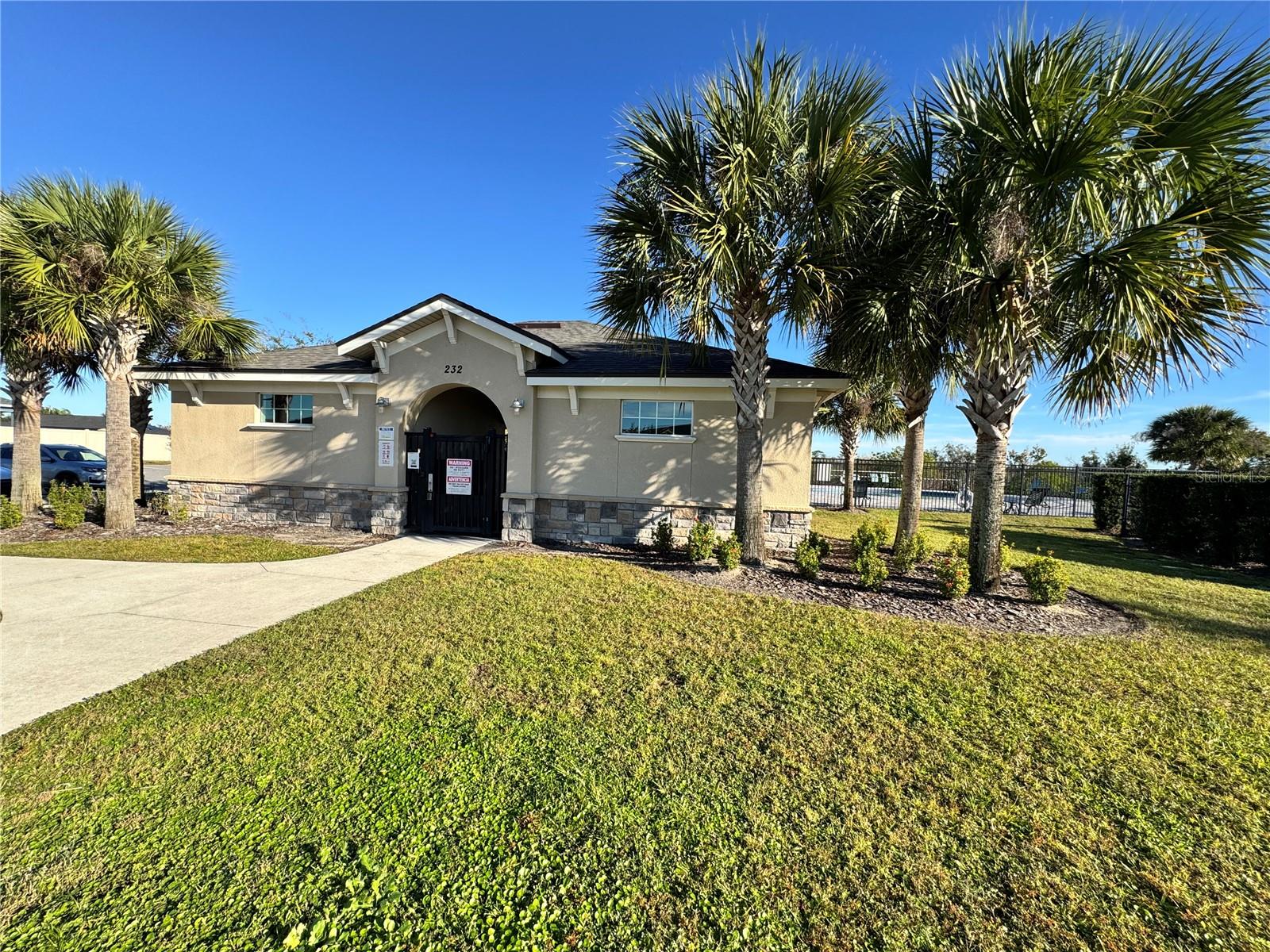 LUCERNE PARK RESERVE - Residential Lease