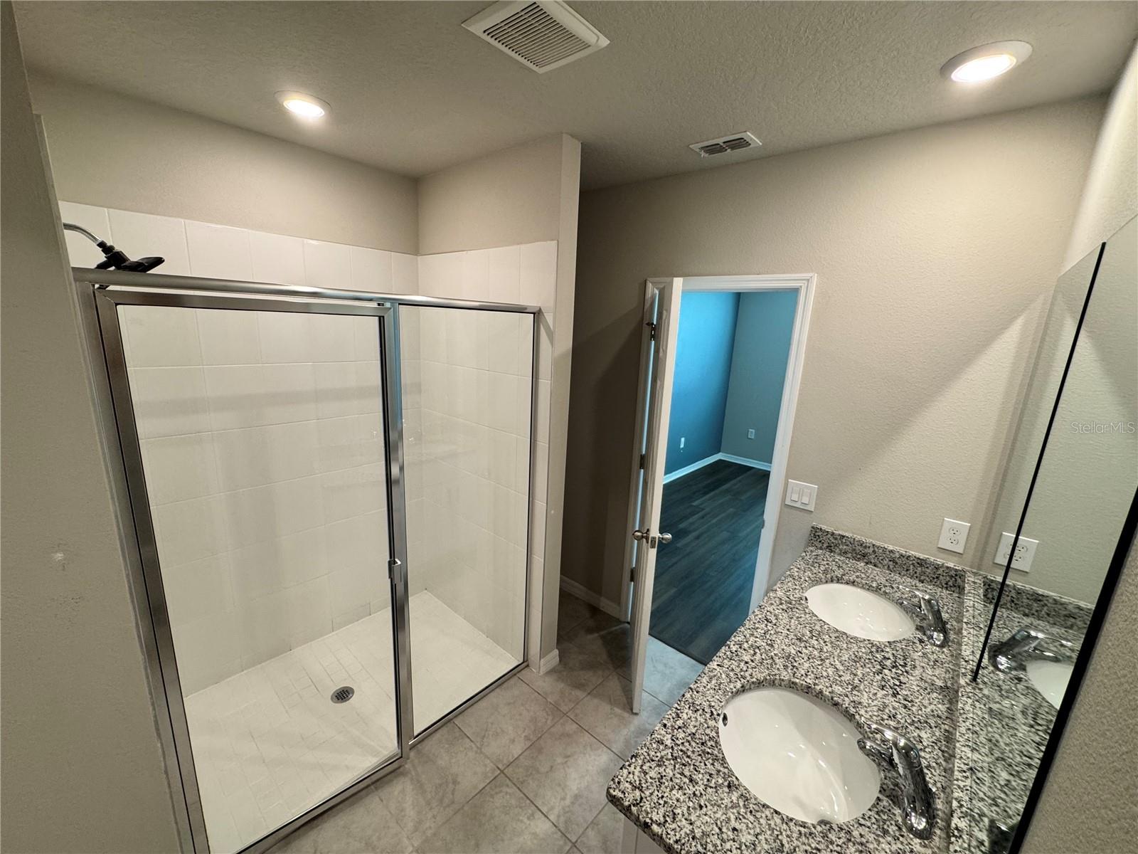 LUCERNE PARK RESERVE - Residential Lease