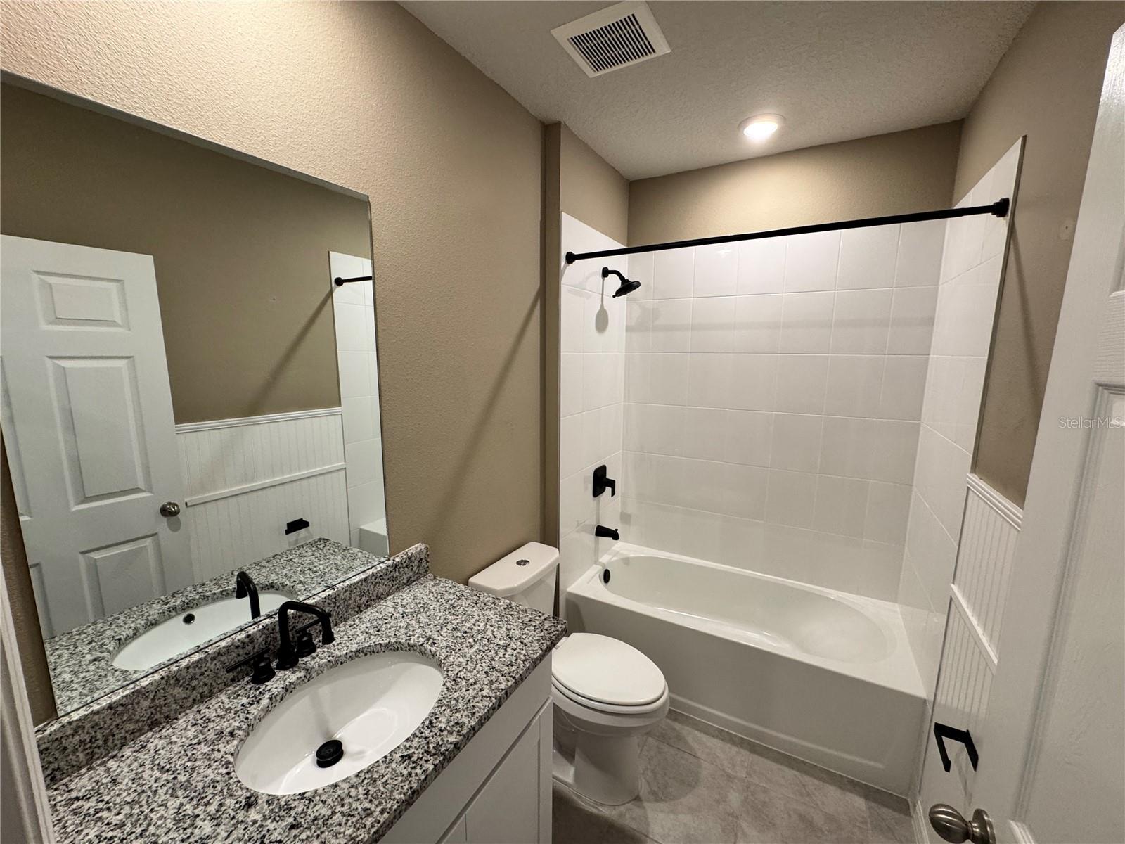 LUCERNE PARK RESERVE - Residential Lease