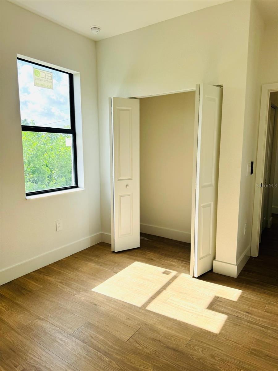 CHARLOTTE PARK - Residential