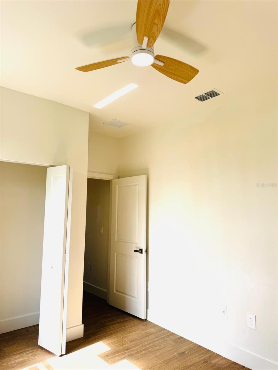 CHARLOTTE PARK - Residential