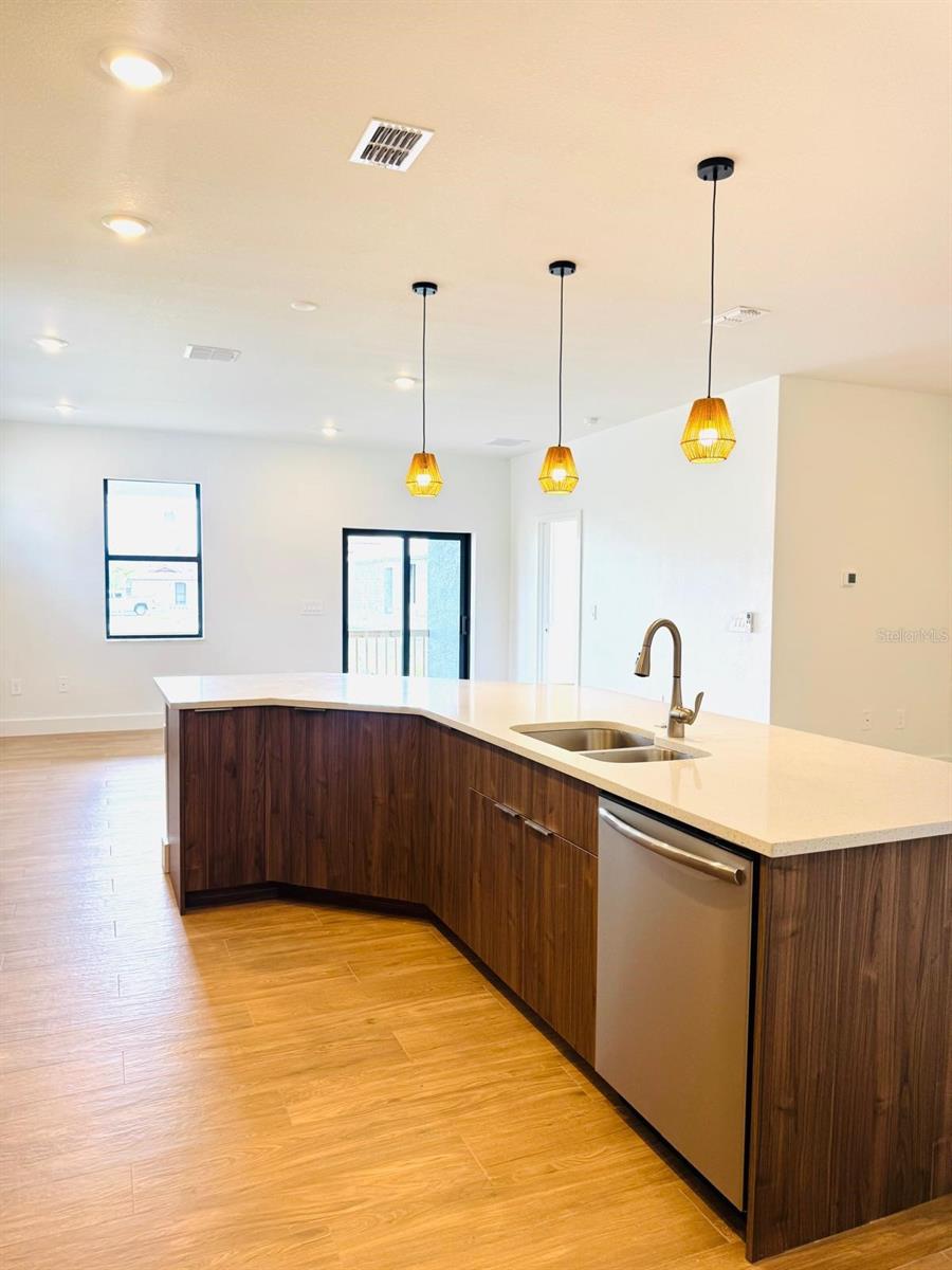 CHARLOTTE PARK - Residential