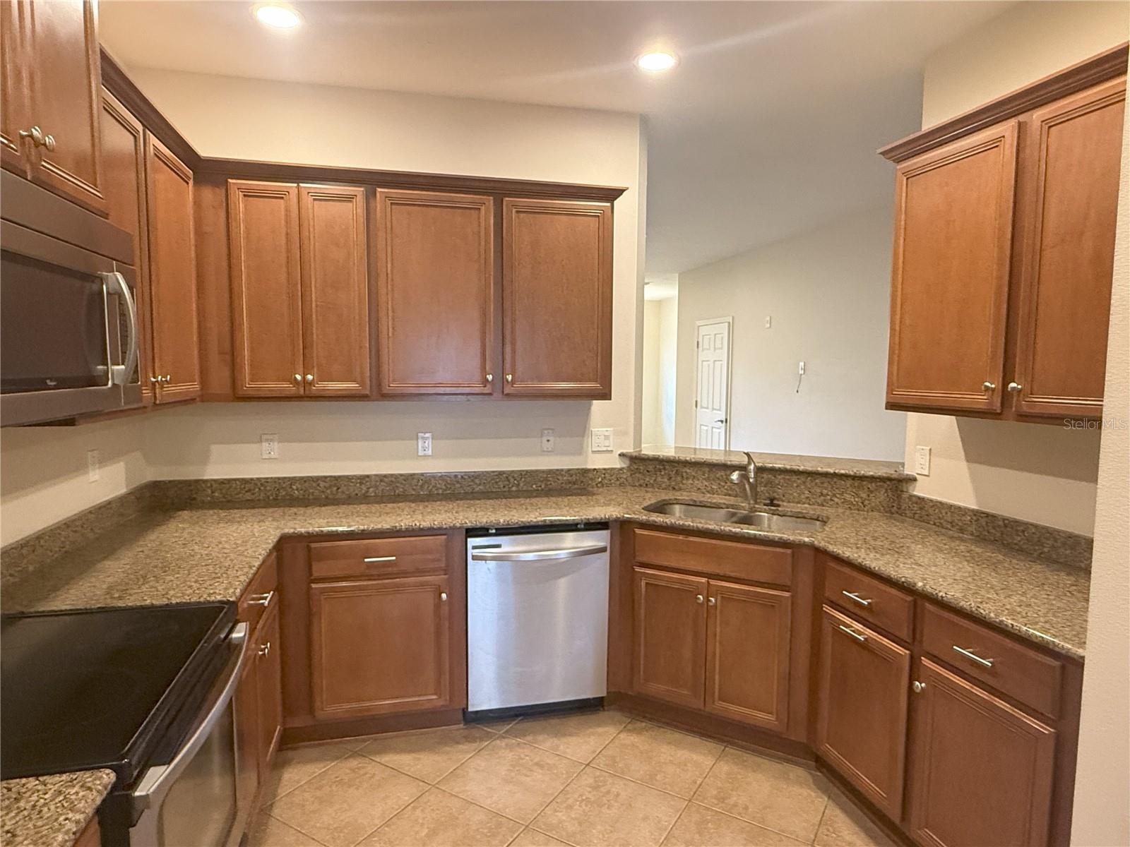 STONEHAVEN PH 4, 5, 6, 7 & 25 - Residential Lease