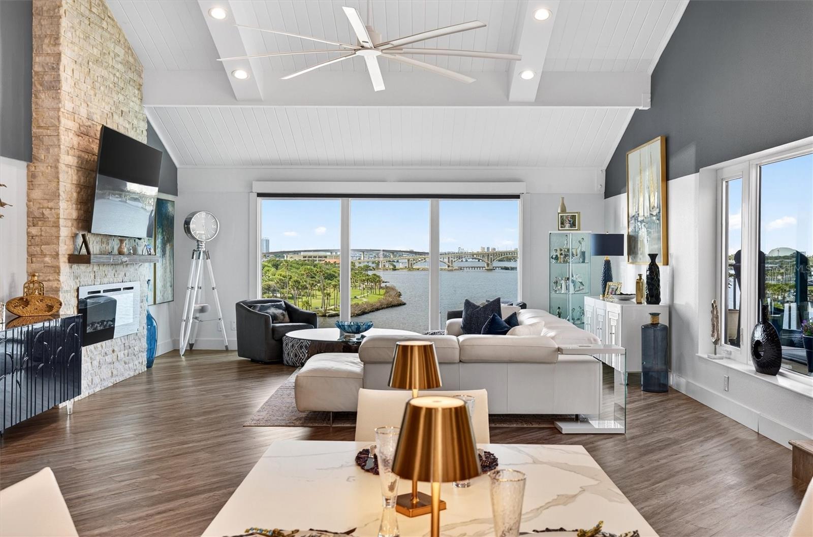 MARINA POINT PH 01 CONDO - Residential