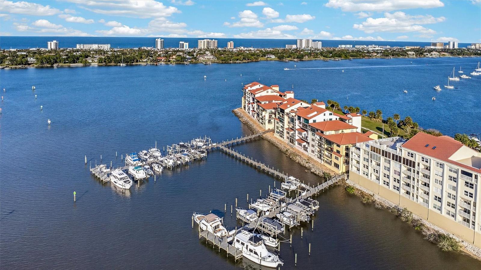 MARINA POINT PH 01 CONDO - Residential