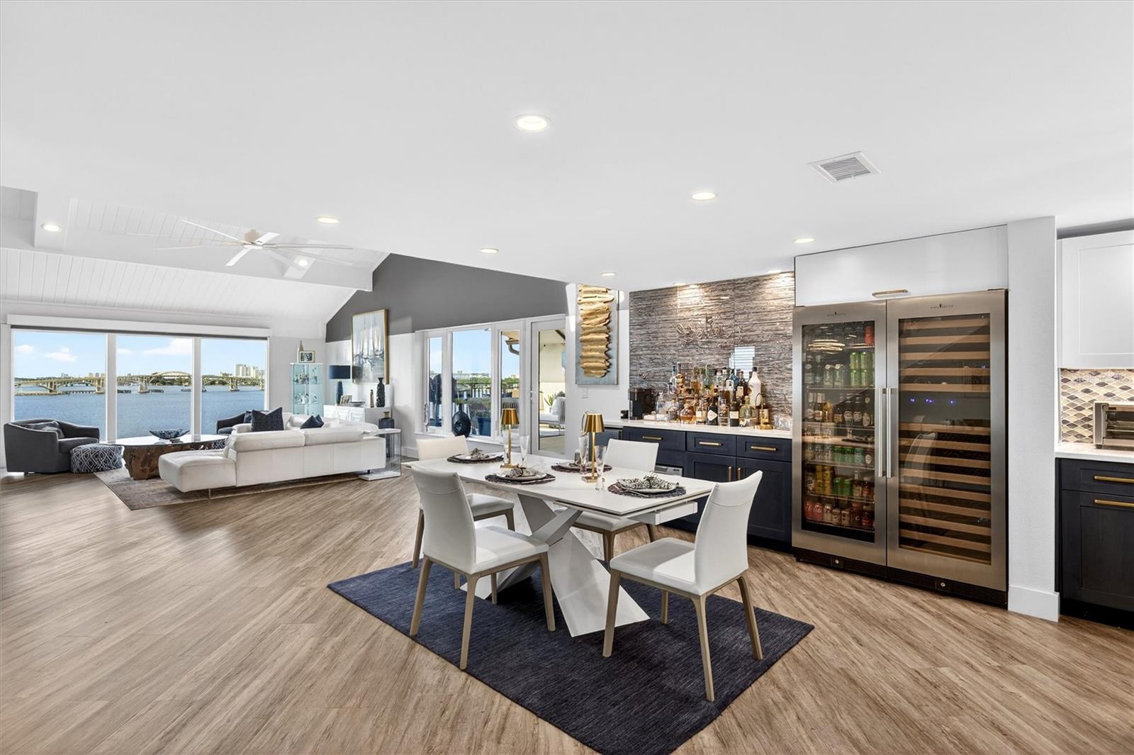 MARINA POINT PH 01 CONDO - Residential