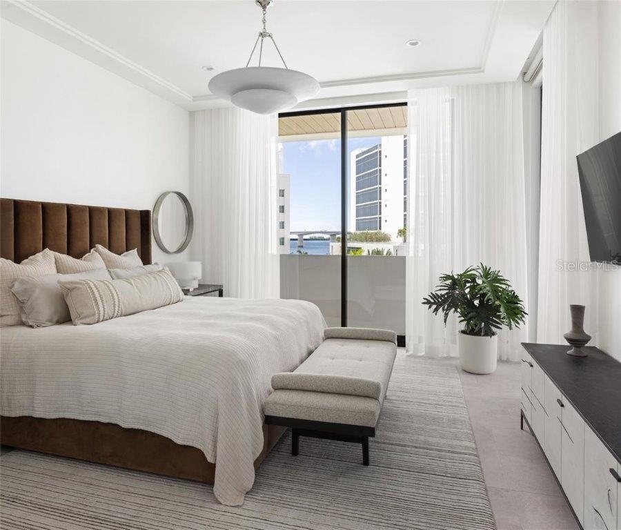 GOLDEN GATE POINT - Residential