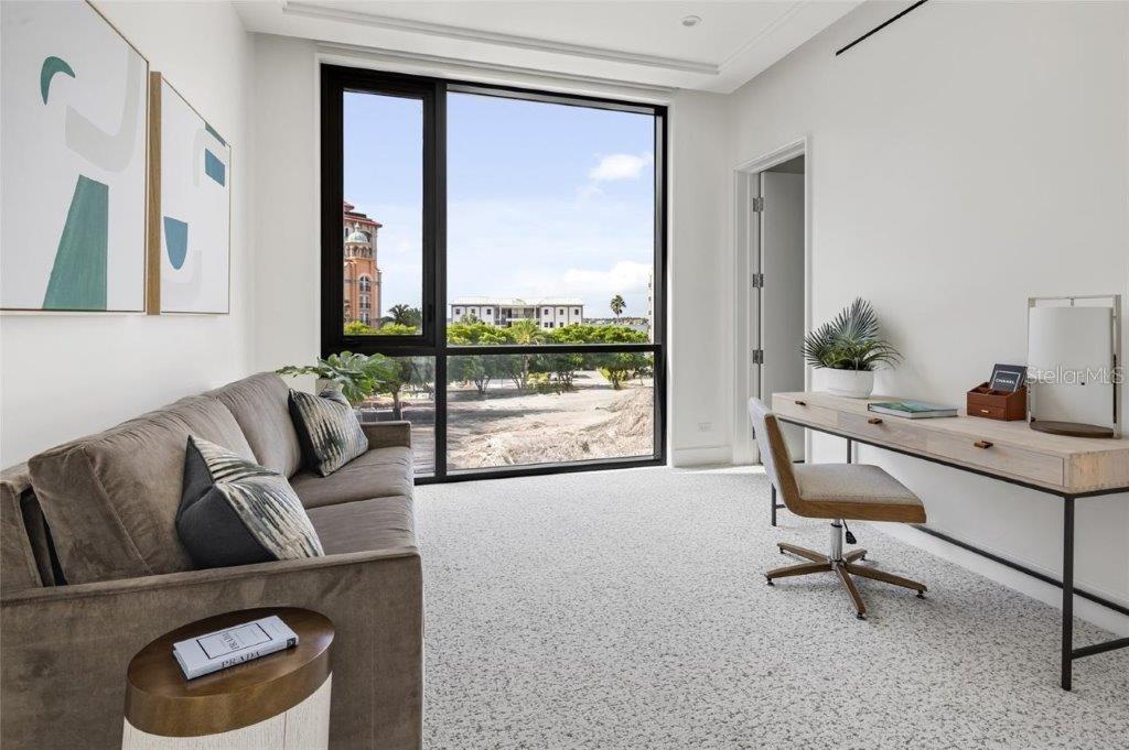 GOLDEN GATE POINT - Residential