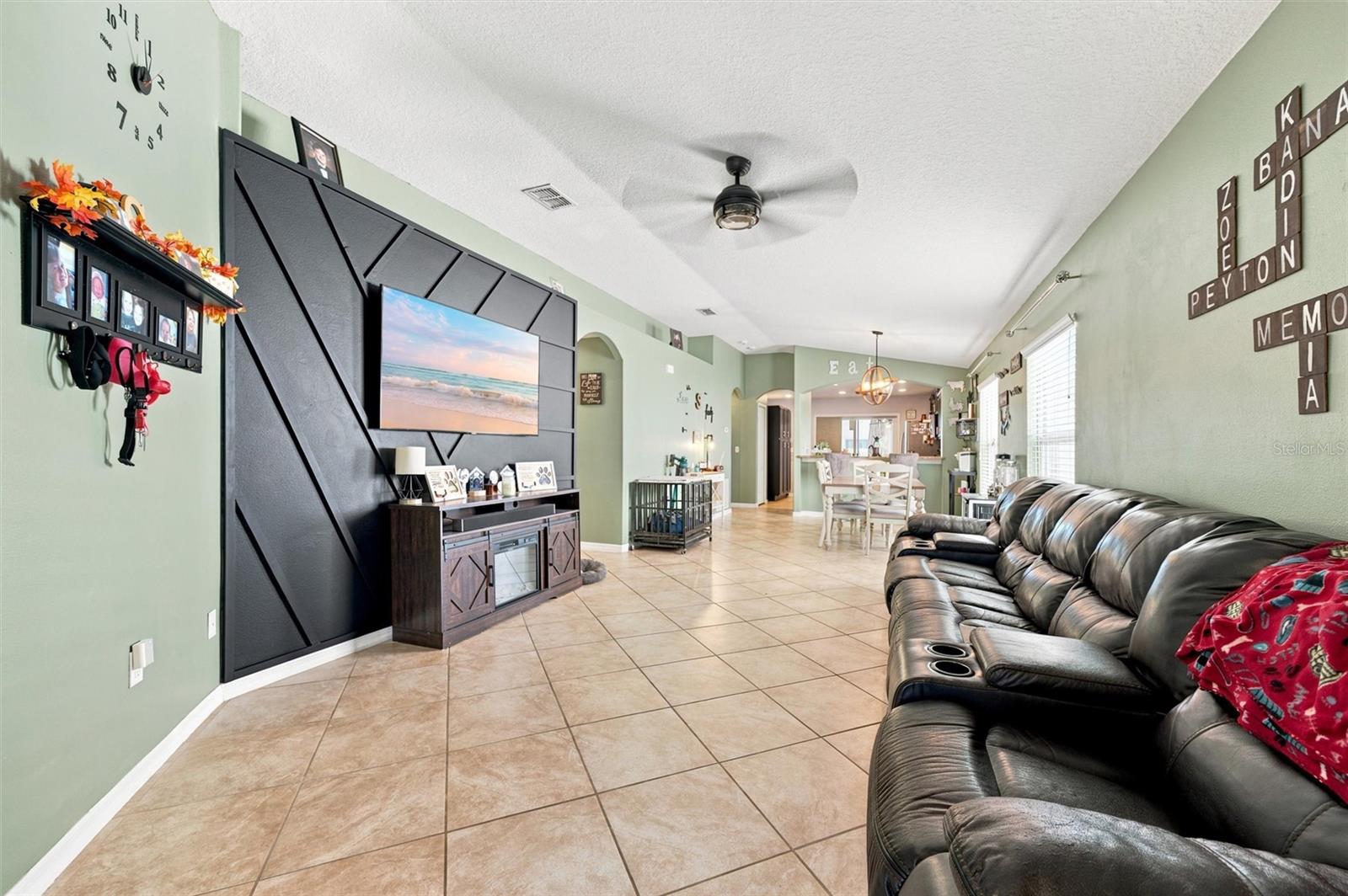 1111 SEMINOLE SKY DRIVE