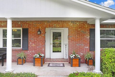 A home in BRANDON