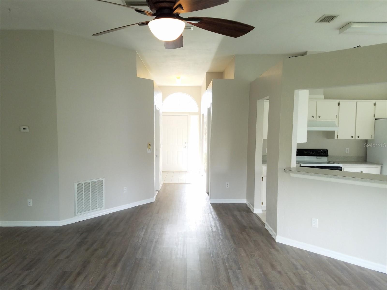 NORTHRIDGE - Residential Lease