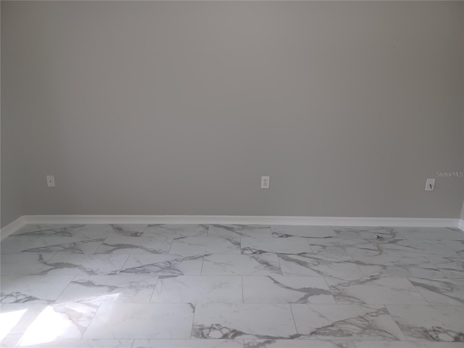 HIDDEN PINES PH 03 - Residential