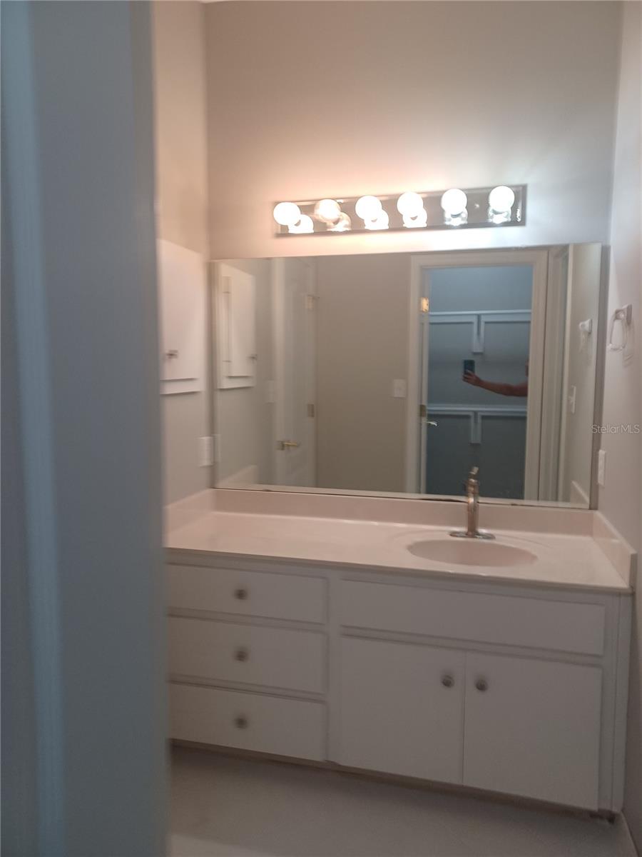 HIDDEN PINES PH 03 - Residential