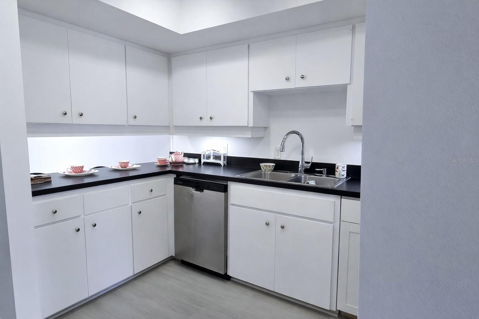 1502 BUCKEYE ROAD NE 3