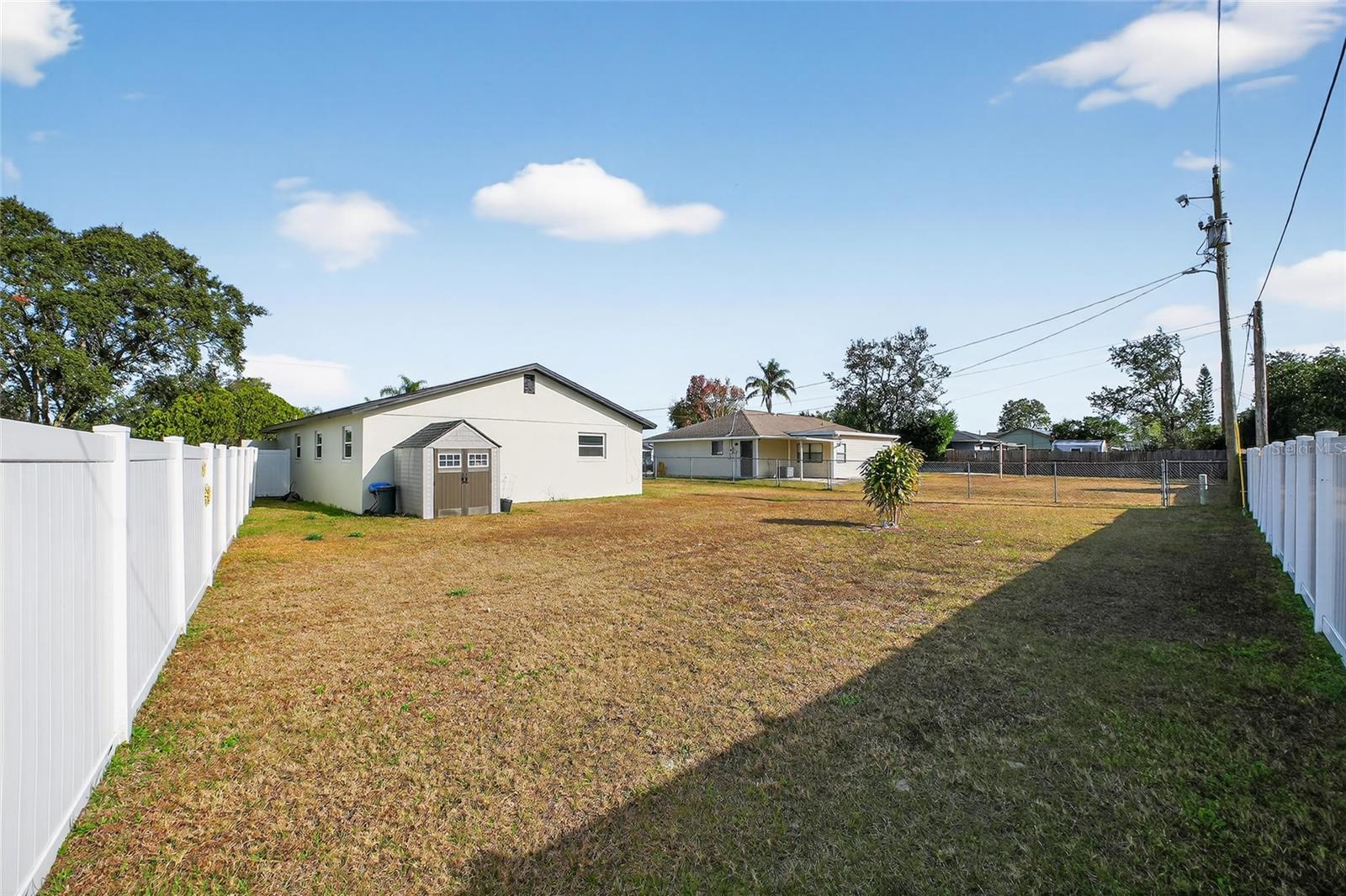 DELTONA LAKES UNIT 05 - Residential