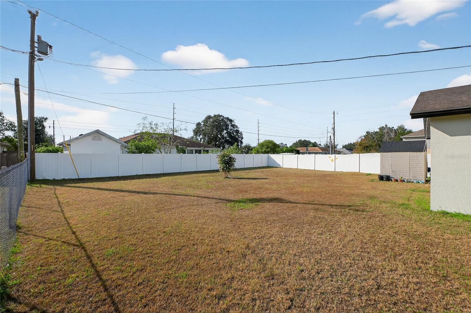 DELTONA LAKES UNIT 05 - Residential