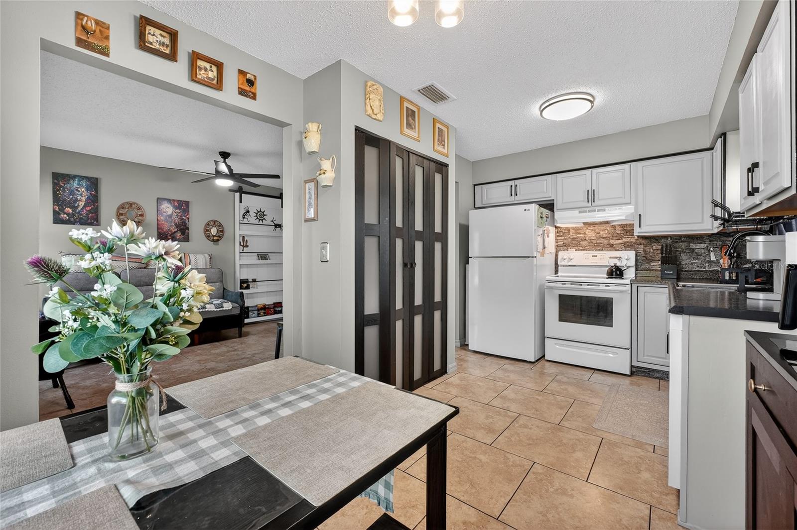 DELTONA LAKES UNIT 05 - Residential