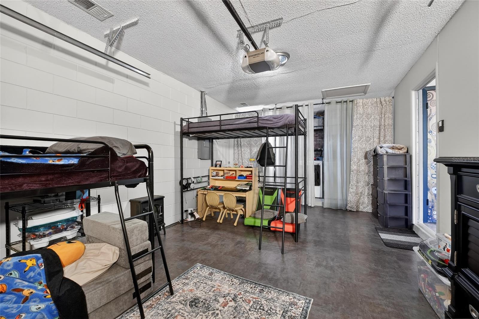 DELTONA LAKES UNIT 05 - Residential