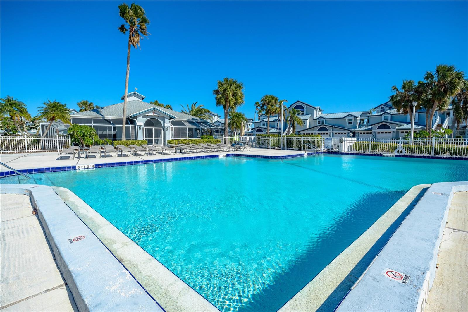 1325 SIESTA BAYSIDE DRIVE 1325B