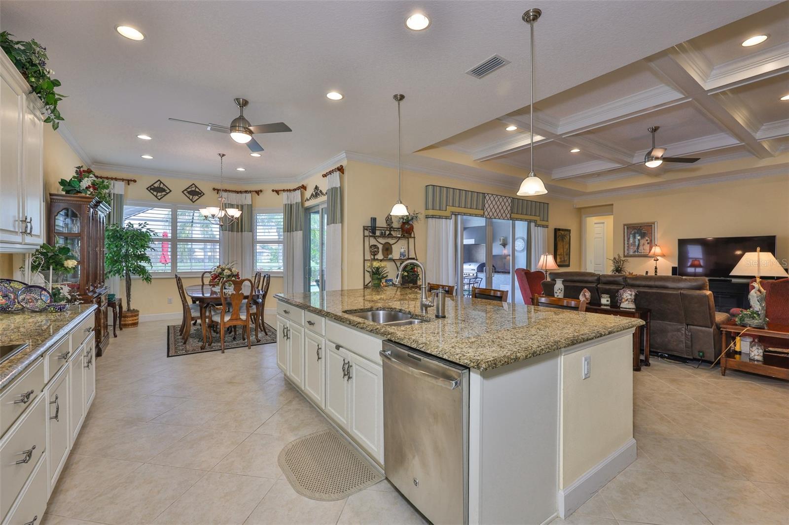 SUN CITY CENTER UNIT 274 & 2 - Residential