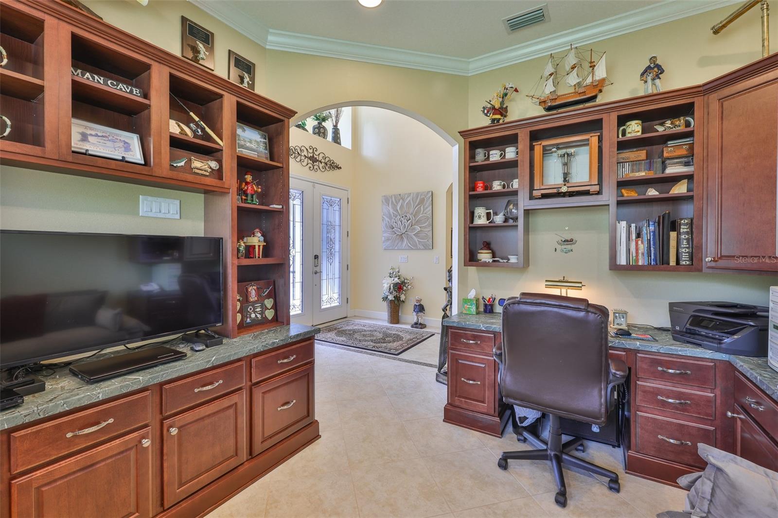 SUN CITY CENTER UNIT 274 & 2 - Residential