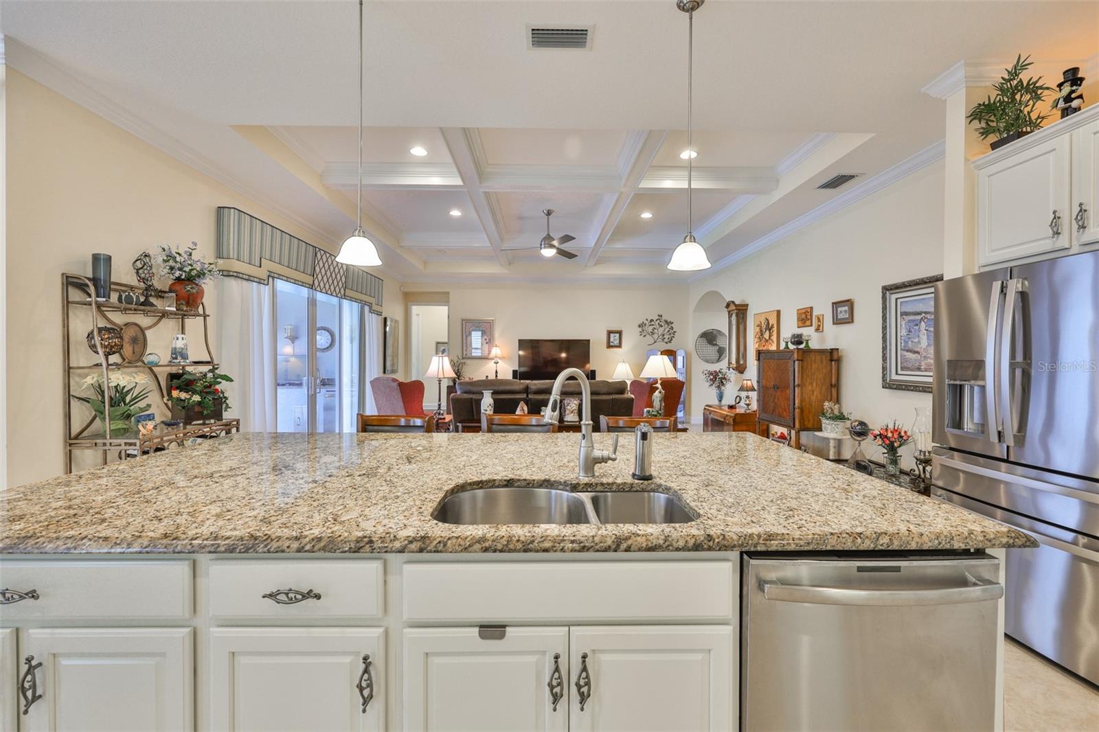 SUN CITY CENTER UNIT 274 & 2 - Residential