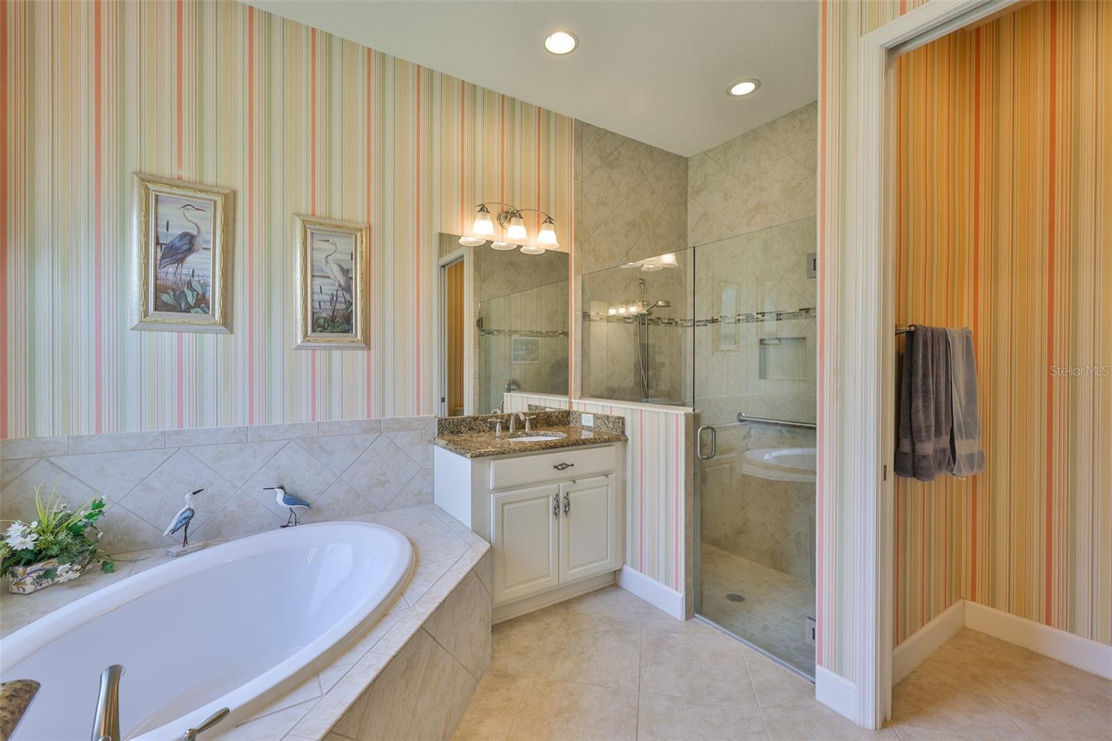 SUN CITY CENTER UNIT 274 & 2 - Residential