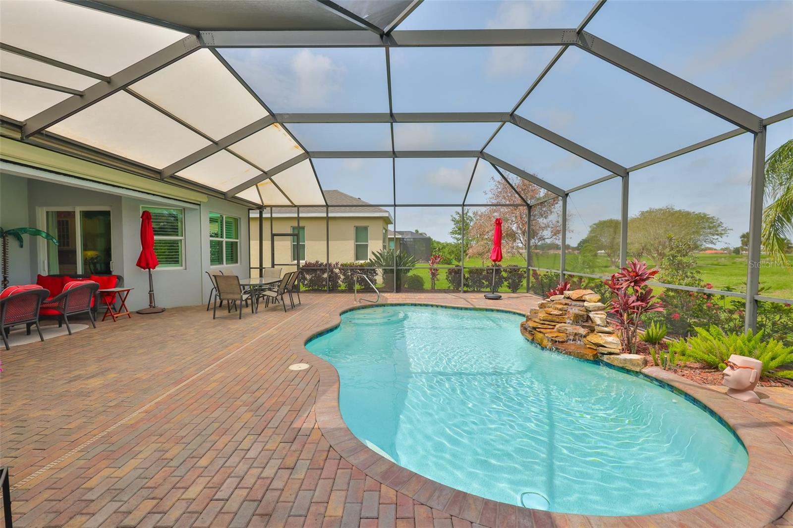 SUN CITY CENTER UNIT 274 & 2 - Residential