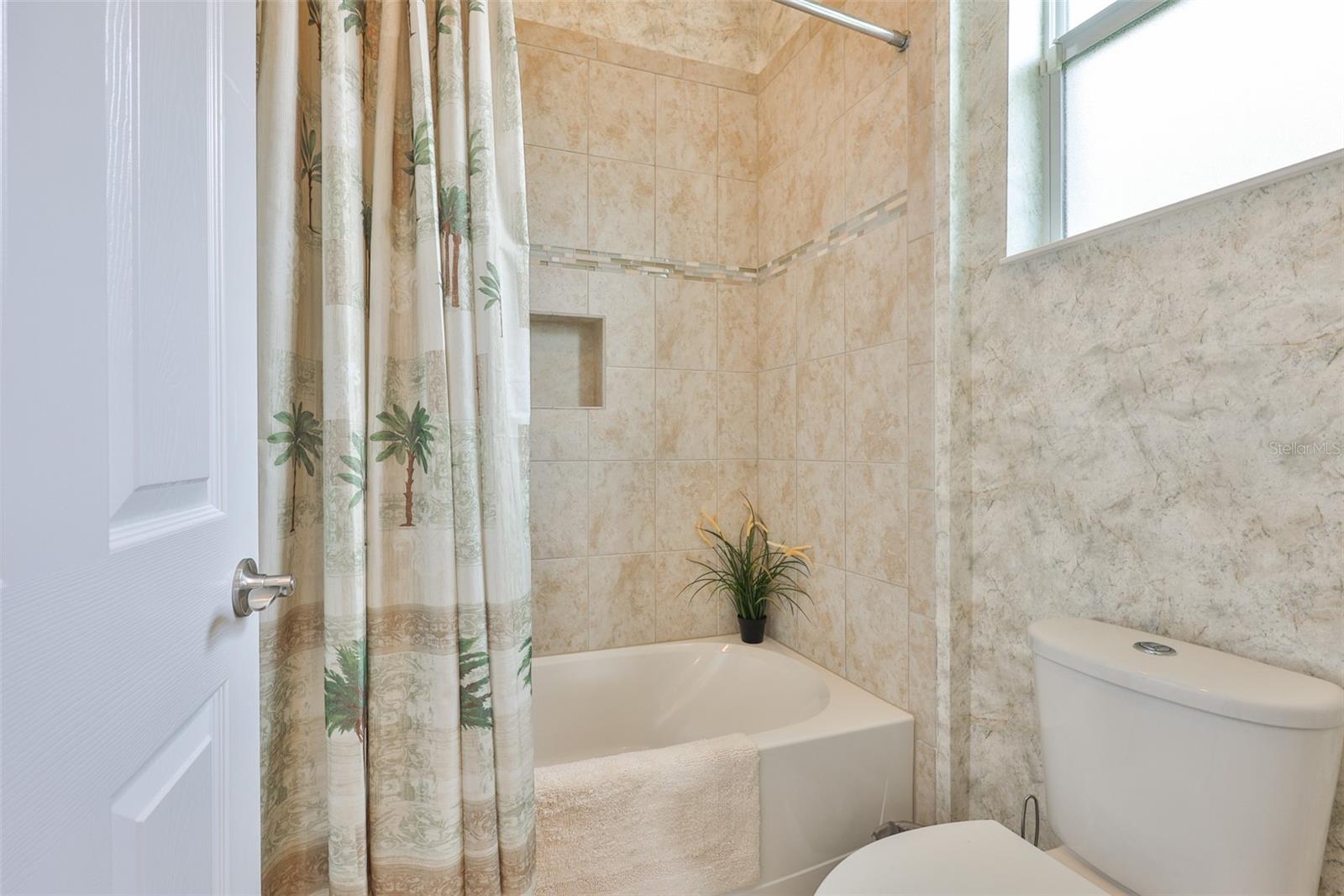 SUN CITY CENTER UNIT 274 & 2 - Residential