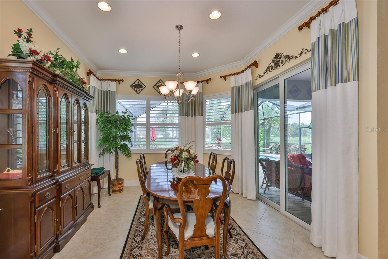 SUN CITY CENTER UNIT 274 & 2 - Residential