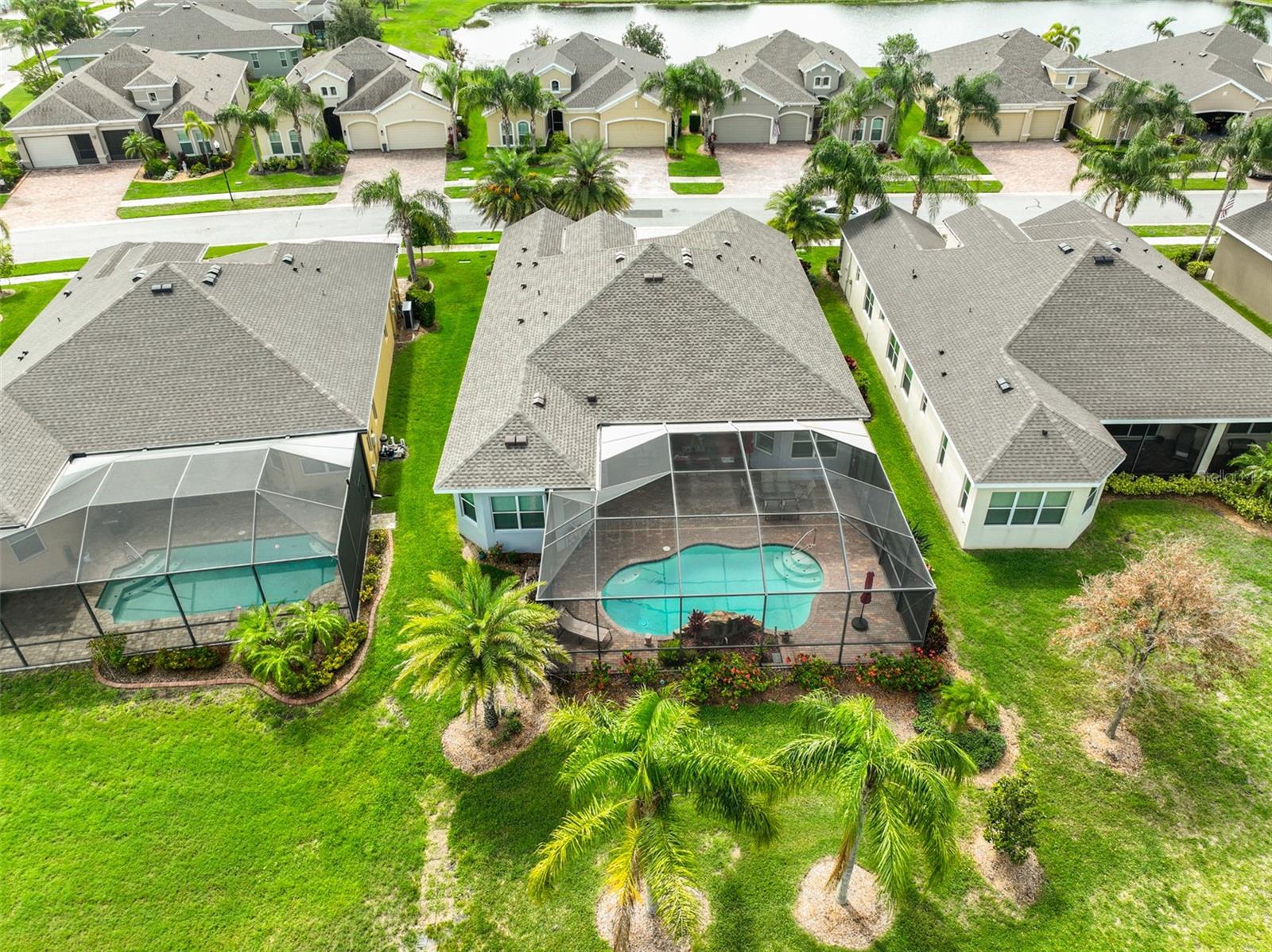 SUN CITY CENTER UNIT 274 & 2 - Residential