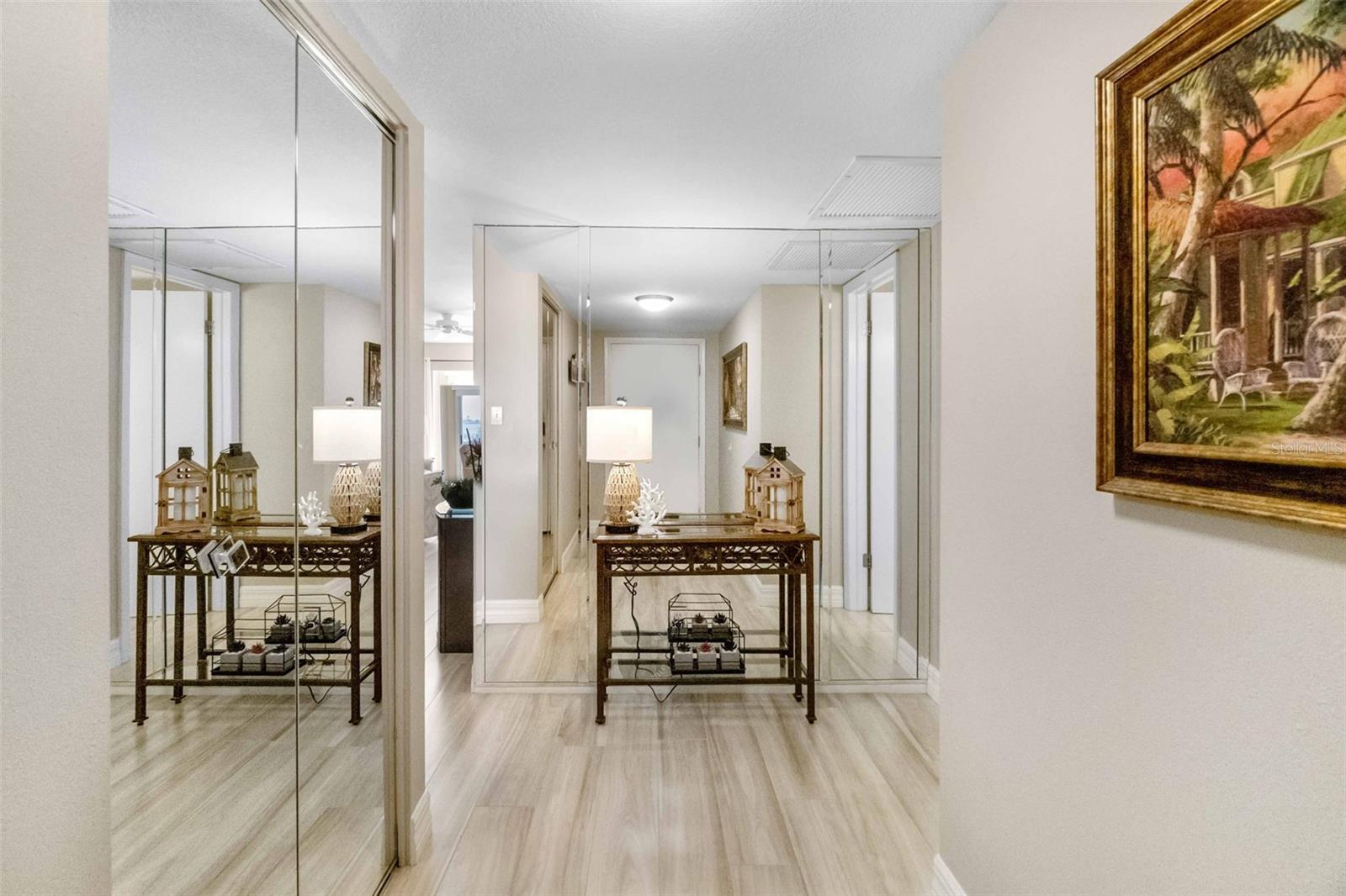 PALM BAY CLUB III - Residential