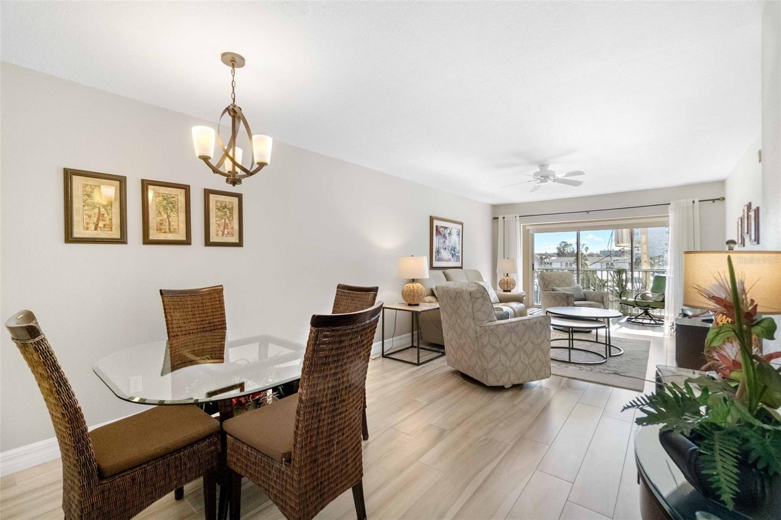 PALM BAY CLUB III - Residential