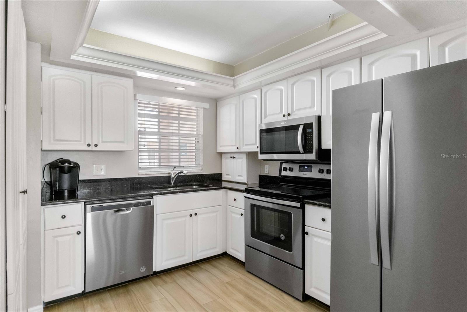 PALM BAY CLUB III - Residential