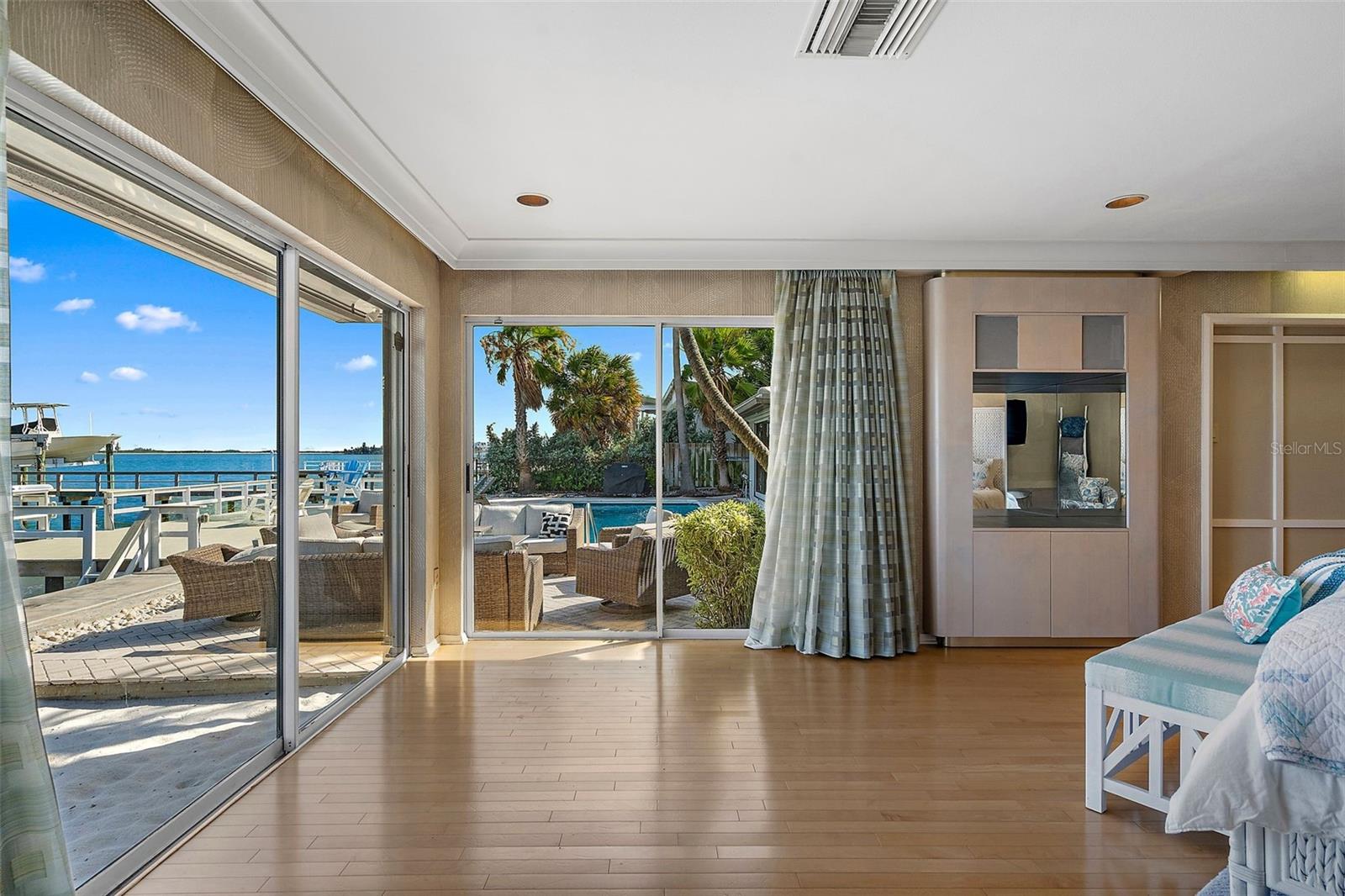 VINA-DEL-MAR SEC 1 - Residential