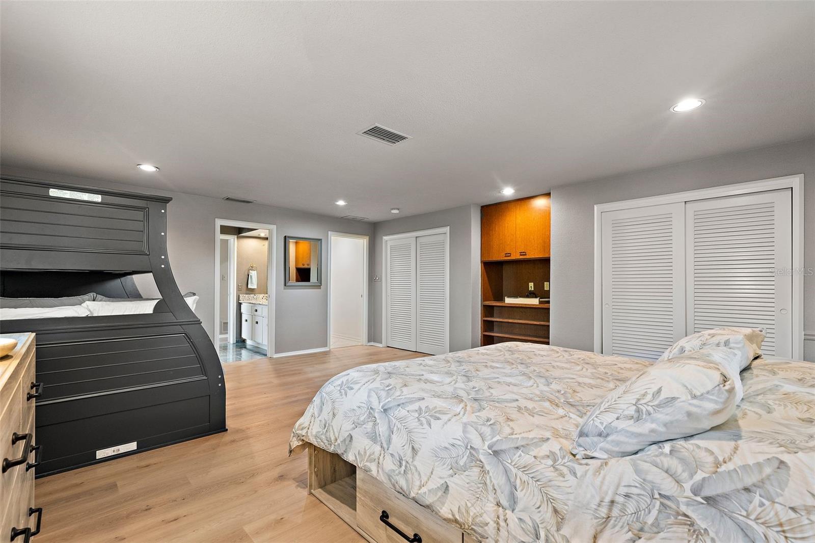 VINA-DEL-MAR SEC 1 - Residential