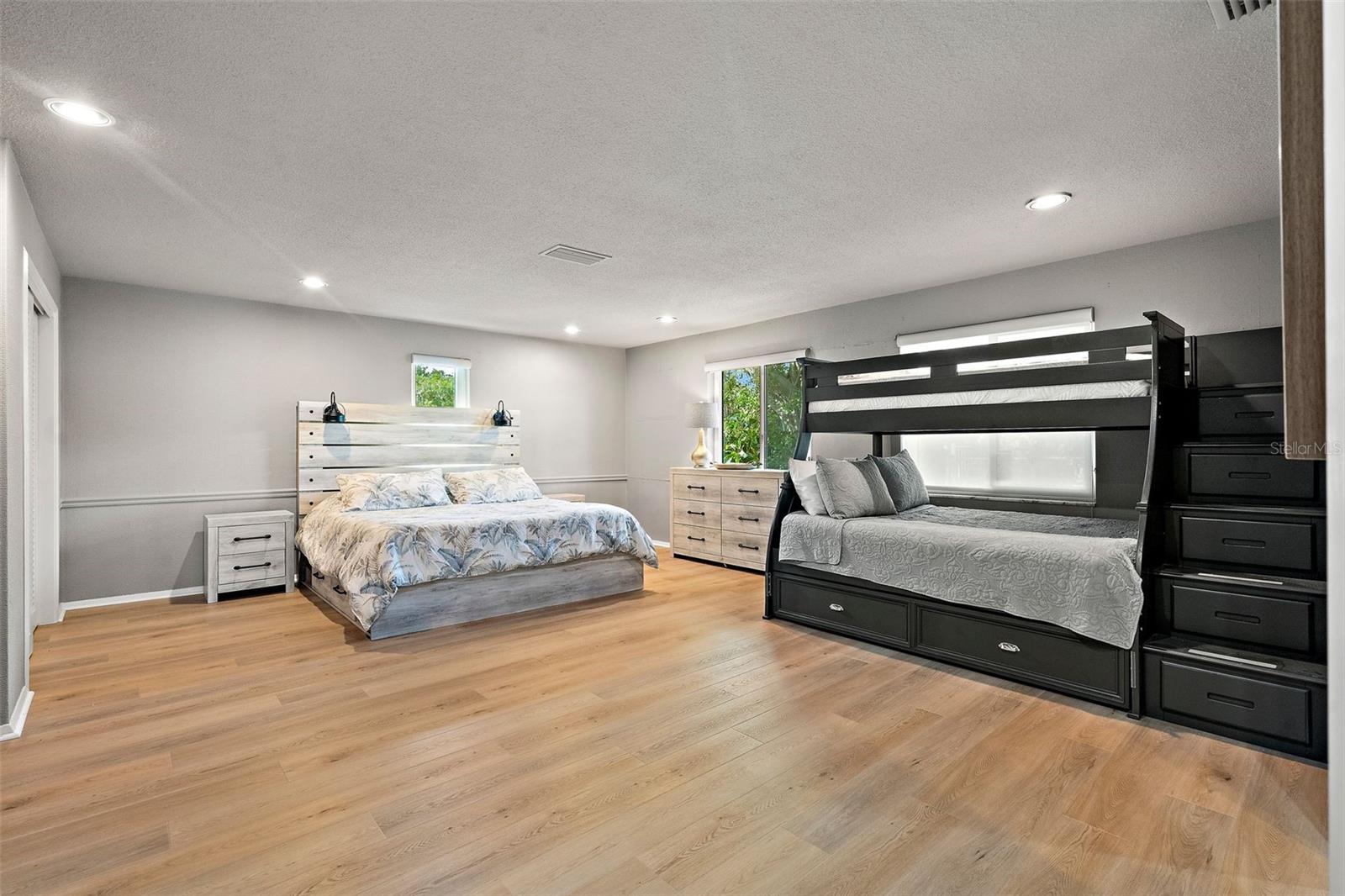 VINA-DEL-MAR SEC 1 - Residential