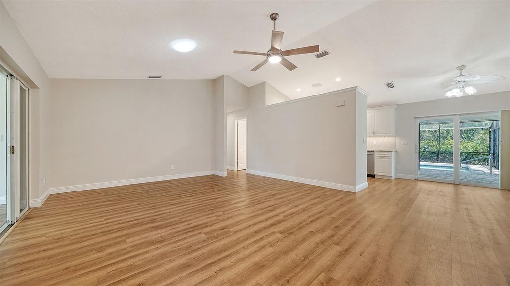 Photo of 4933 Rutland Gate, Sarasota, FL 34235 (MLS # A4661178)