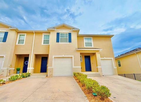 Photo of 401 Feltrim Reserve Boulevard, Davenport, FL 33837 (MLS # S5147922)