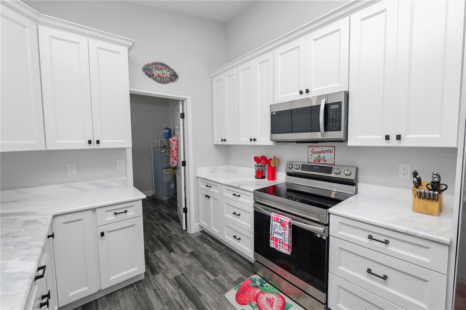 TUXEDO PARK SUB - Residential