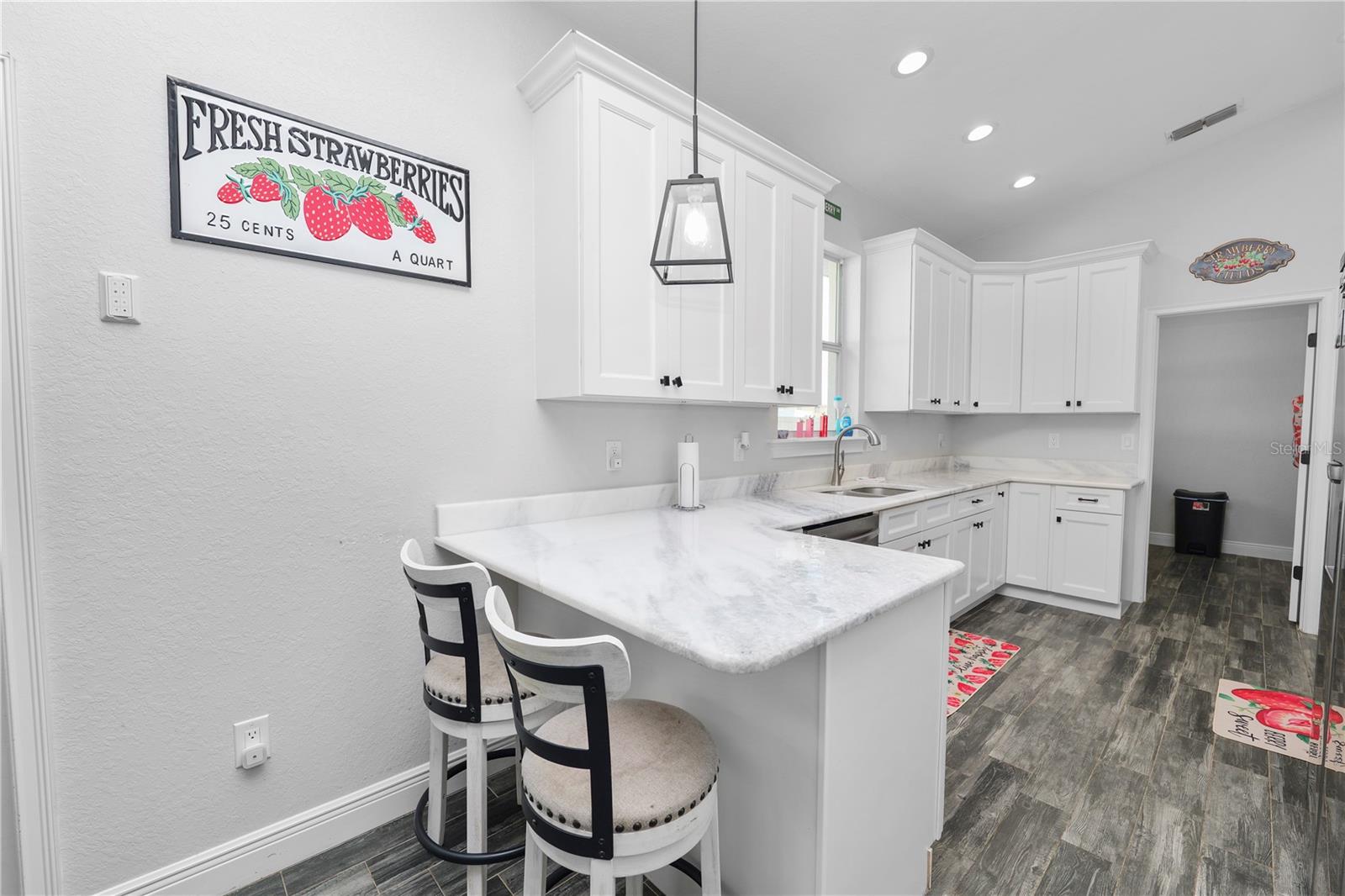 TUXEDO PARK SUB - Residential