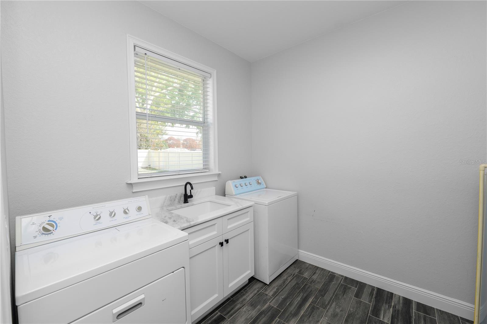 TUXEDO PARK SUB - Residential