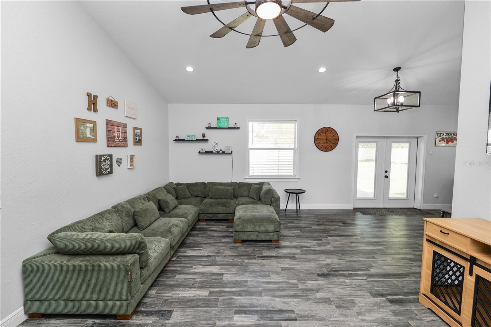 TUXEDO PARK SUB - Residential