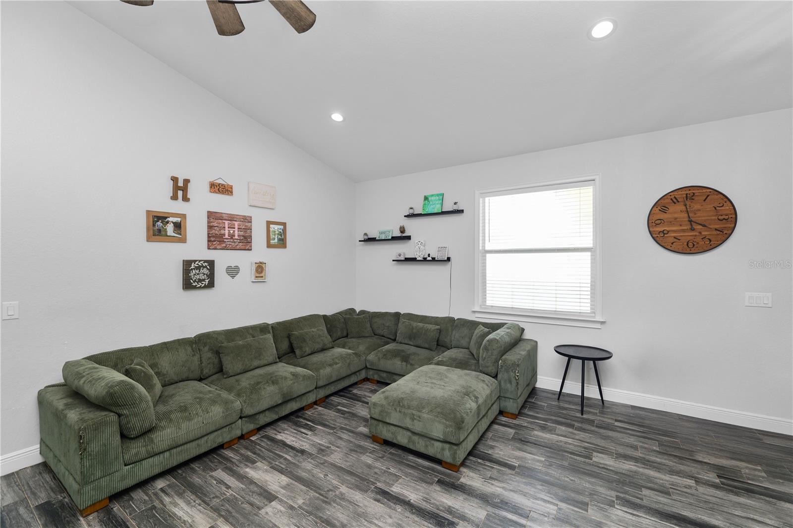 TUXEDO PARK SUB - Residential