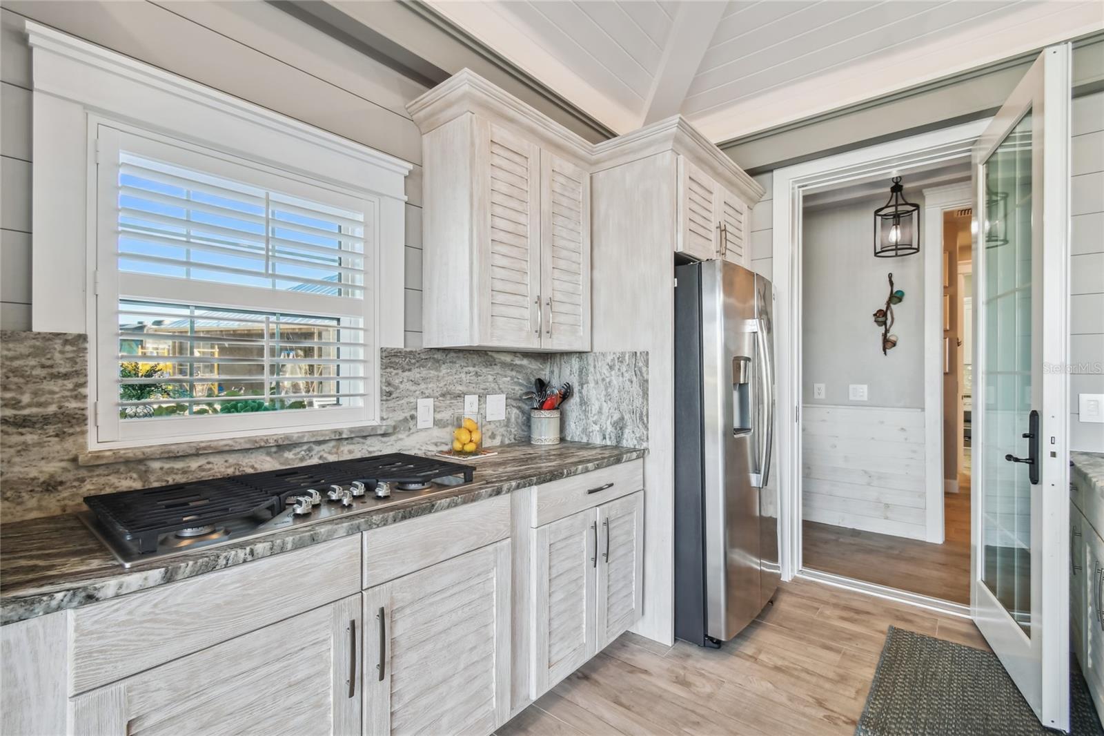 THORNTON CRK MOTORCOACH RESIDENCE - Residential