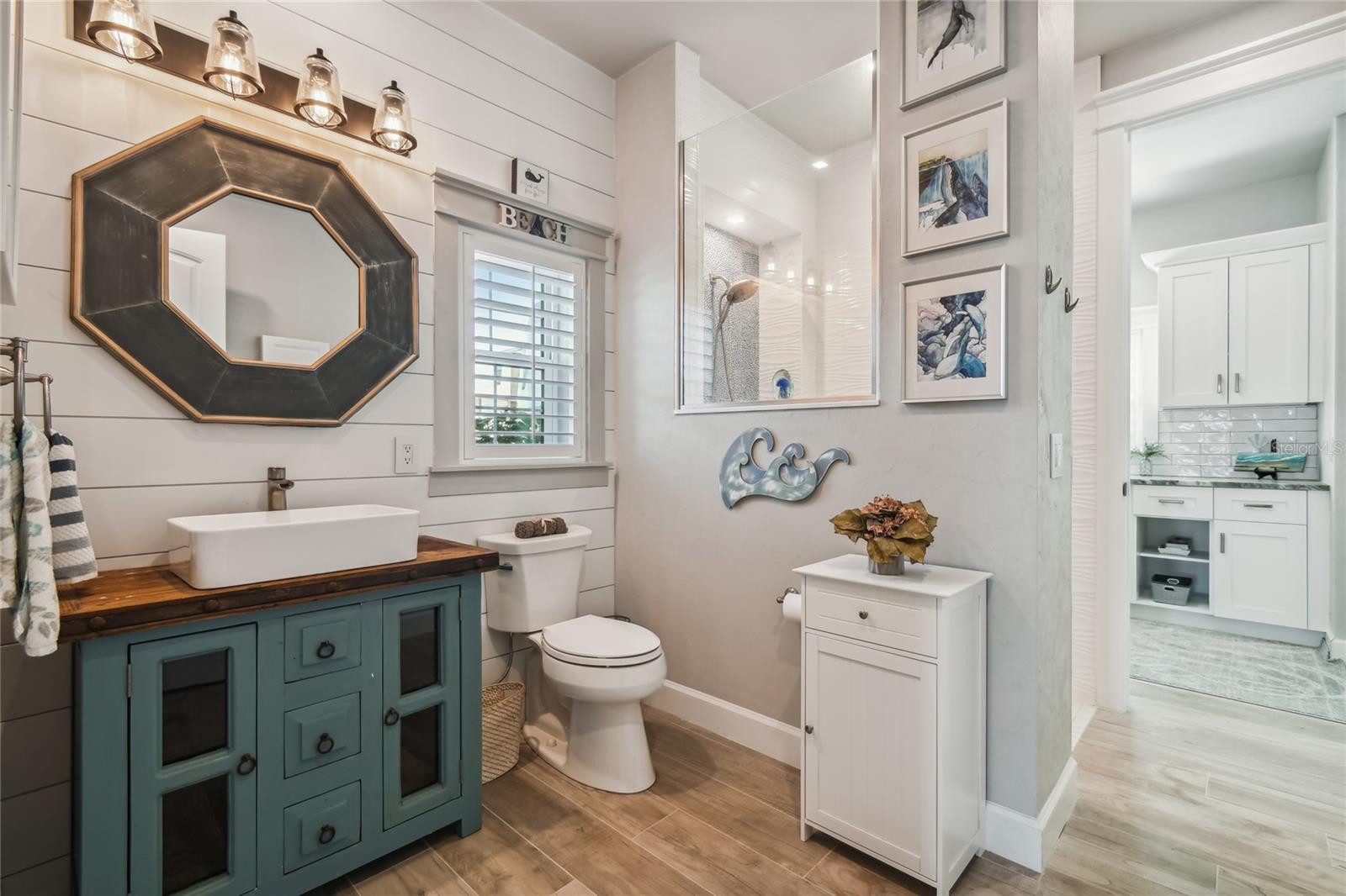 THORNTON CRK MOTORCOACH RESIDENCE - Residential