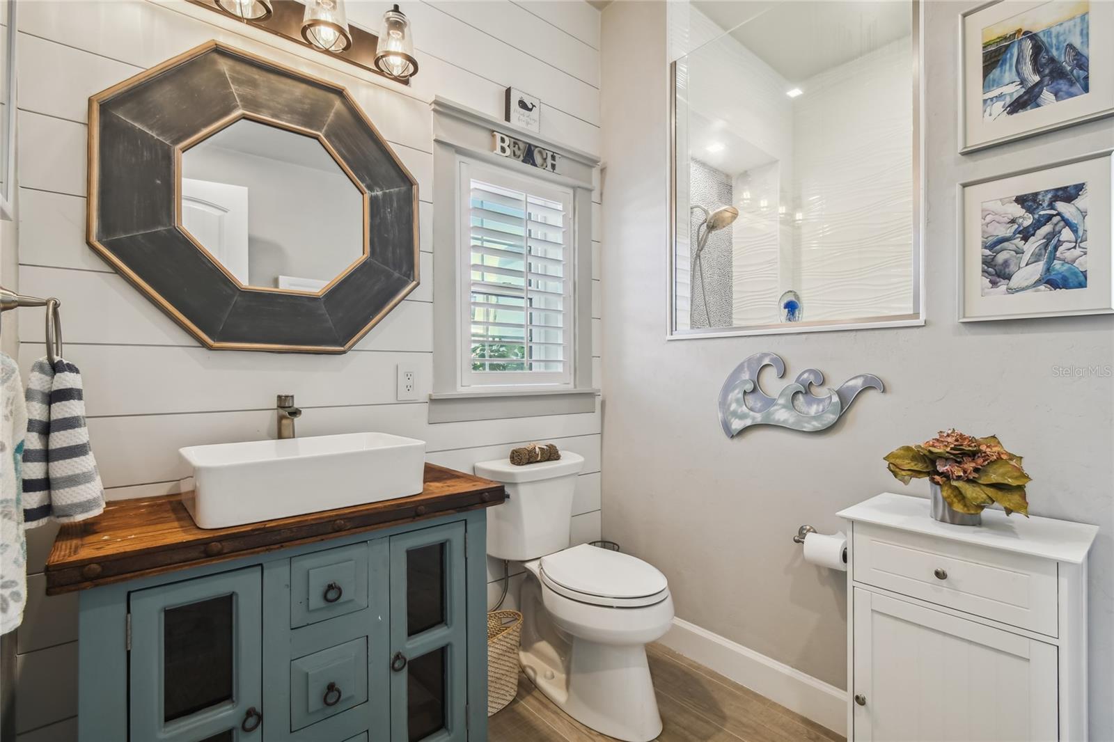 THORNTON CRK MOTORCOACH RESIDENCE - Residential