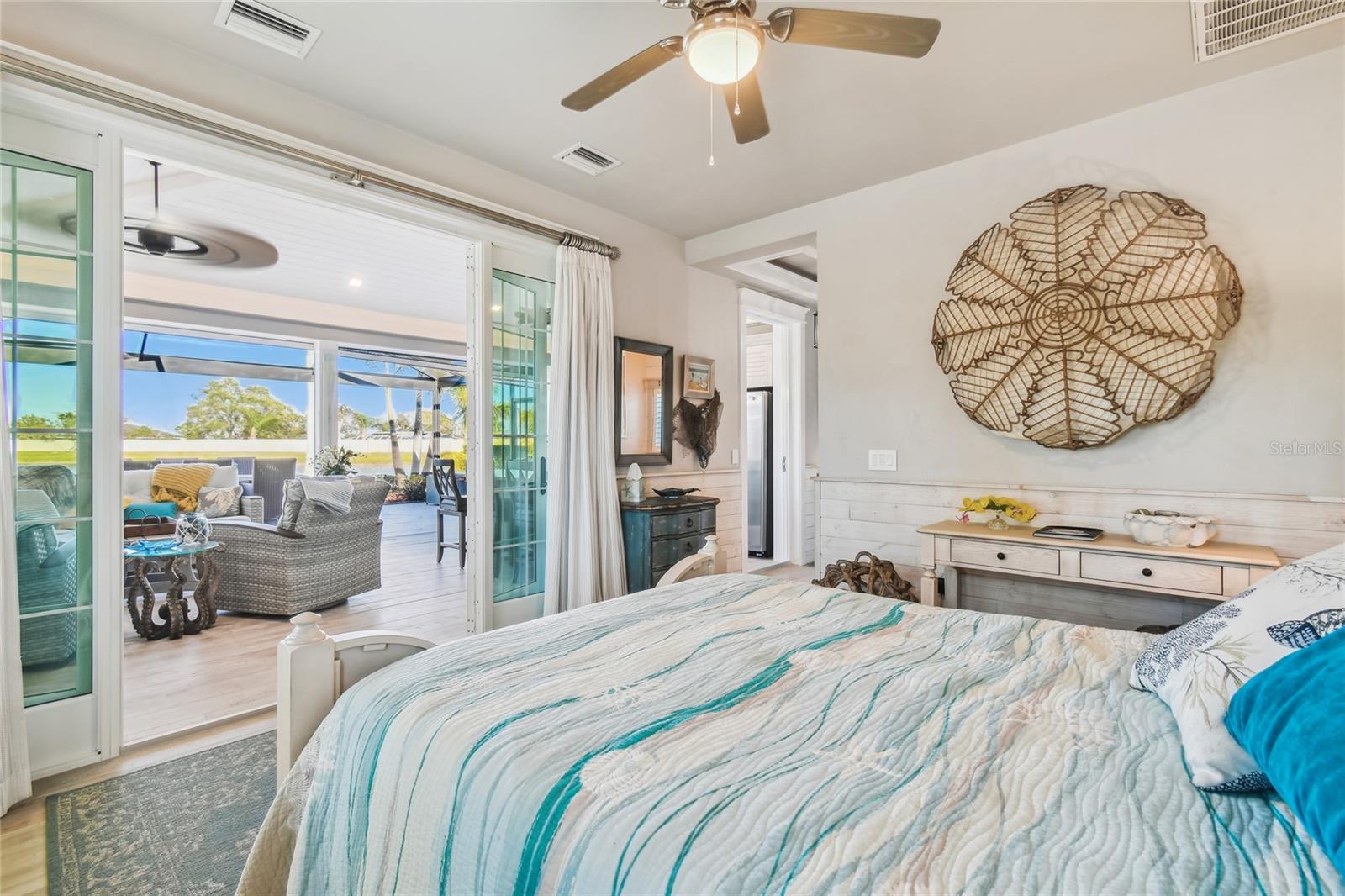 THORNTON CRK MOTORCOACH RESIDENCE - Residential