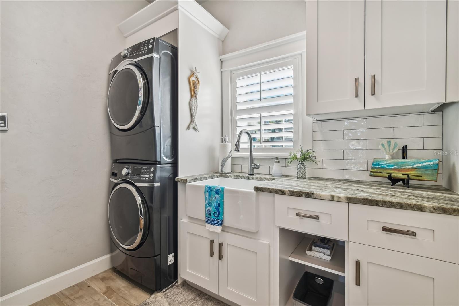 THORNTON CRK MOTORCOACH RESIDENCE - Residential