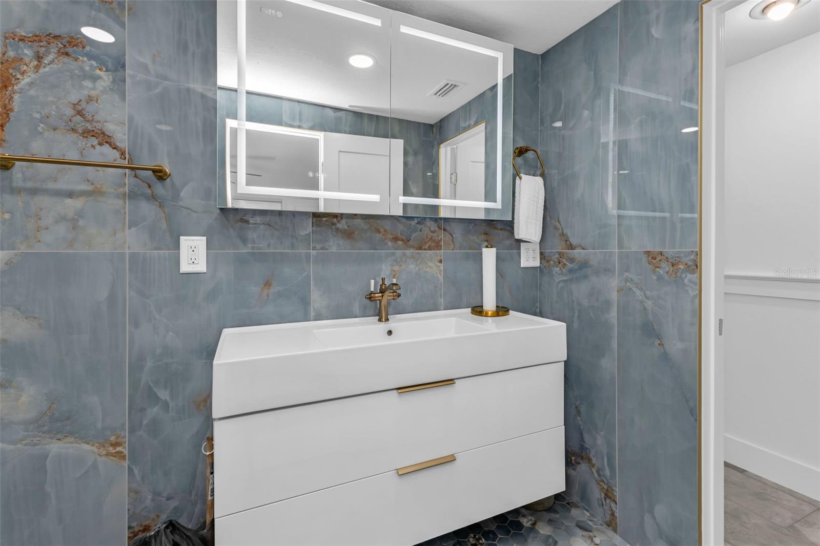 HRBR HEIGHTS - Residential